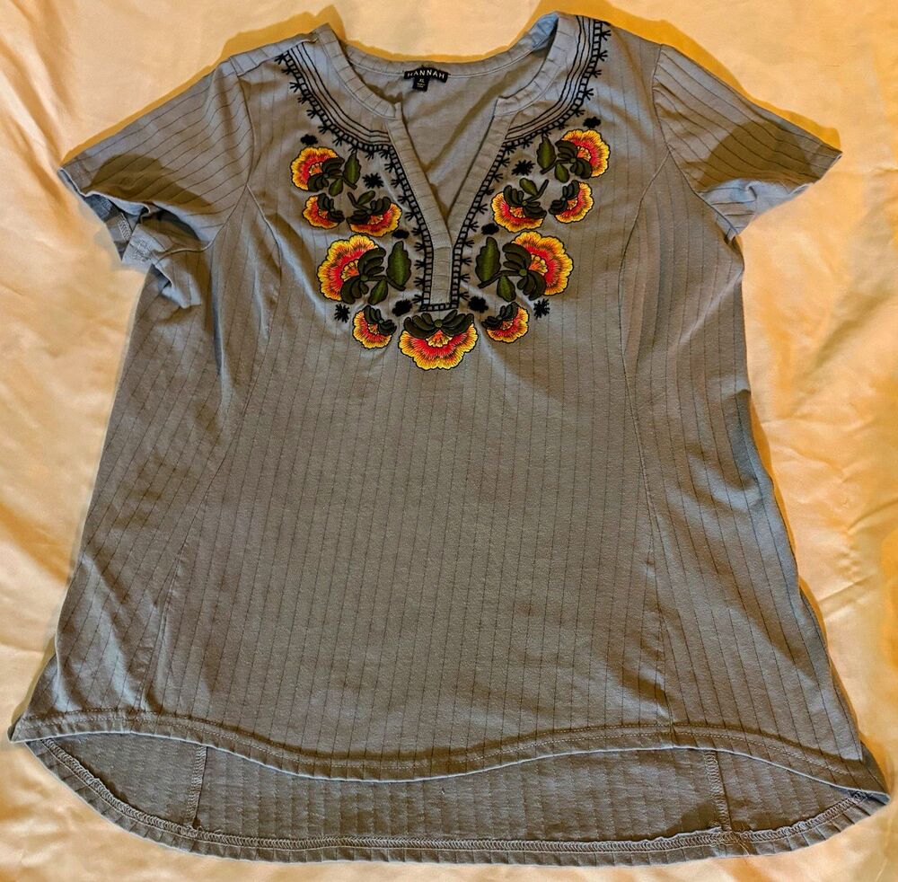 HANNAH Blue Floral Embroidered V-Neck Short Sleeve Knit Top Women's XL